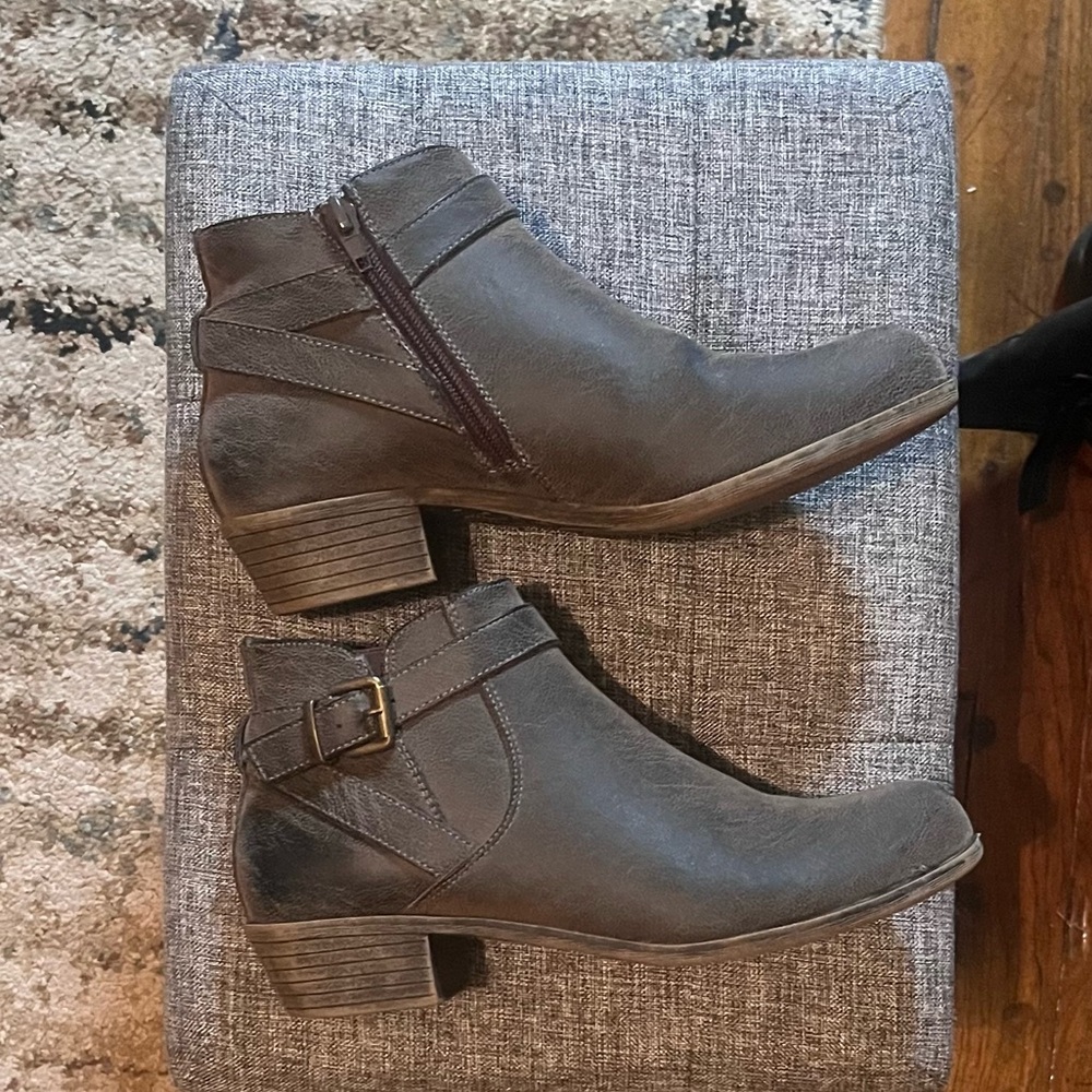 Jessica Cline Ankle Boots